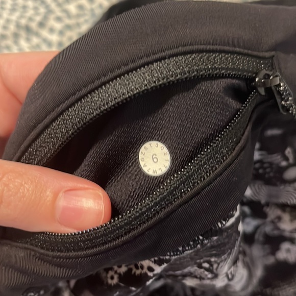 lululemon Speed Up 2.5” Shorts Size 6 Limited Edition Seawheeze 2017 - Picture 5 of 7